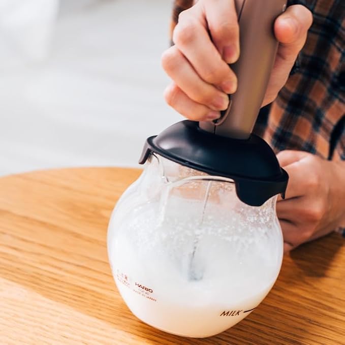 Hario"Qto" Electric Milk Frother with Server, 100ml, Brown