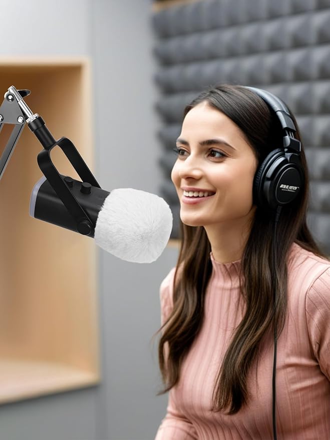 YOUSHARES Blue Yeti Pop Filter - Microphone Cover, Furry Wind Muff, Mic Windscreen for HyperX SoloCast | Yeti | Nano | Fifine AM8 | Razer Seiren / V3 Mini and More USB Mics, White