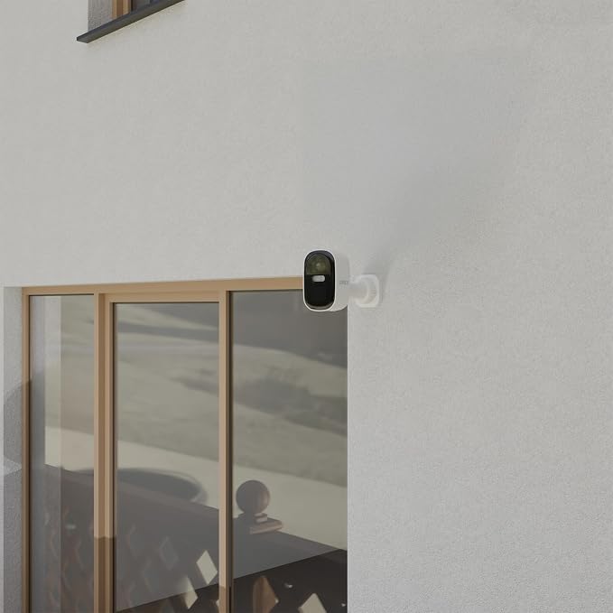 Lorex Connect 2K Wi-Fi Battery-Powered Spotlight Camera | New APP | Motion Detection | Color Night Vision | Flexible Storage: MircoSD (not Included) or Cloud | Versatile mounting | IP66 Weatherproof