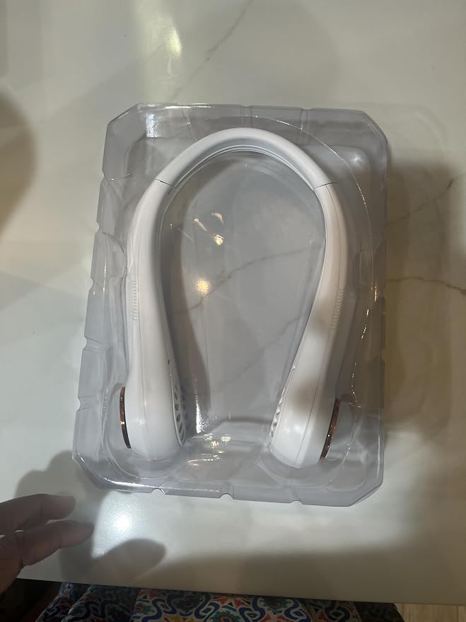 Hanging neck fan (white)' (White)