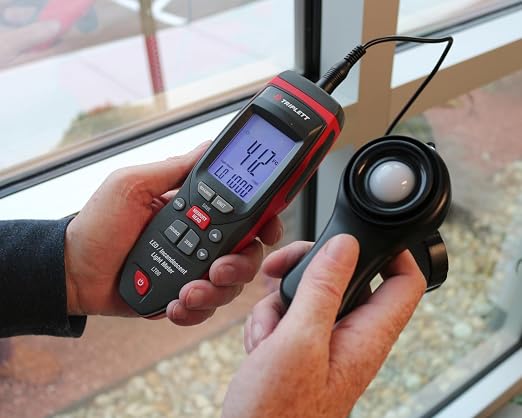 Triplett LT66 Digital LED/Incandescent Light Meter, up to 40,000 Fc
