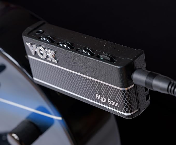 Vox amPlug 3 High Gain Headphone Guitar Amplifier w/ 2 Channels, Stereo Effects, Built-in Rhythms, and Aux in Jack