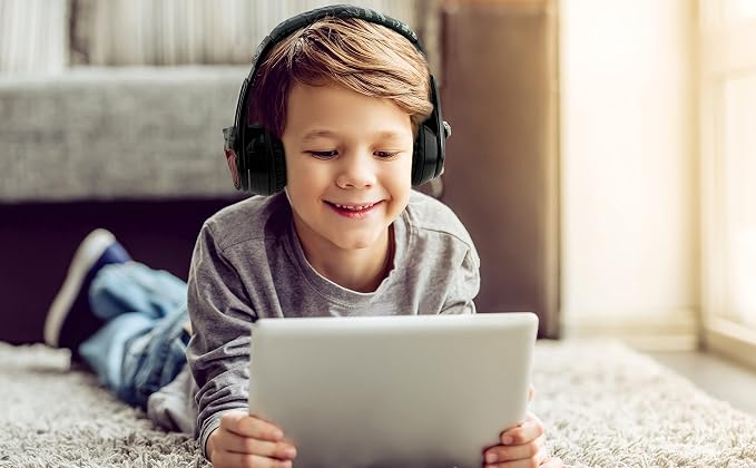 Jurassic World Bluetooth Headphones for Kids, Volume Reduced Wireless Headphones for School Home or Travel (Jurassic World)