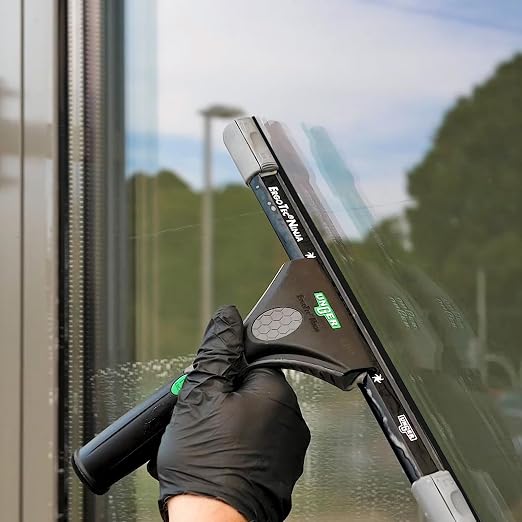Unger Commercial ErgoTec Advanced Window Cleaning Ninja Kit 4-in-1 – Squeegee, Scrubber, Tool Holder, Microfiber Cloth – Professional Indoor/Outdoor Window Cleaning Equipment, WNK12