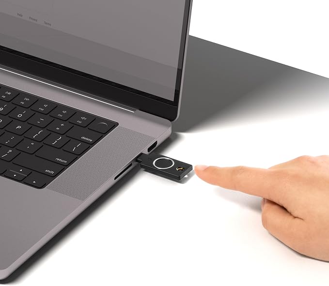 Yubico - YubiKey Bio C (FIDO Edition) - Basic Compatibility - Multi-Factor authentication (MFA) Security Key and passkey, Connect via USB-C, Biometric, FIDO Certified - Protect Your Online Accounts