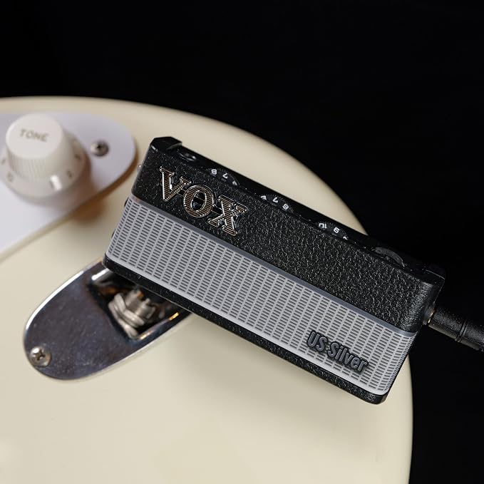 Vox amPlug 3 US Silver Headphone Guitar Amplifier w/ 2 Channels, Stereo Effects, Built-in Rhythms, and Aux in Jack