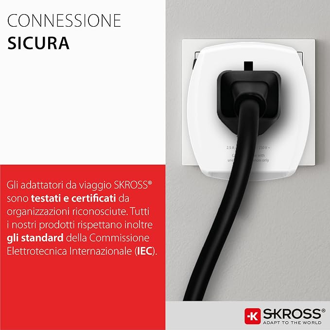 SKROSS Universal Travel Plug with USB and USB C, 1.302962, White