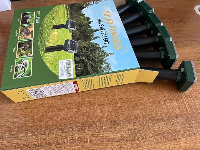 Mole Repellent for Lawns 8 Pack, Solar Powered Mole Repeller Ultrasonic Gopher Repellent, Outdoor Waterproof Vole Vibration Stakes,Sonic Gopher Deterrent Yard for Rodent Groundhog Snake Chipmunk