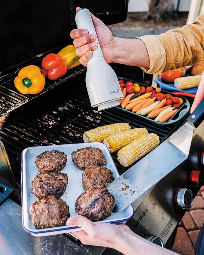FinaMill’s Award-Winning Battery Operated Salt and Pepper Grinder Set – Adjustable Coarseness, Ceramic Grinding Elements, LED Light, 2 Quick-Change Pods – Perfect for Home Cooking and Gifting