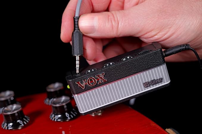 Vox amPlug 3 US Silver Headphone Guitar Amplifier w/ 2 Channels, Stereo Effects, Built-in Rhythms, and Aux in Jack