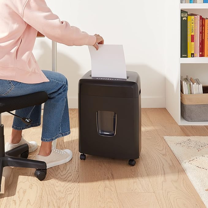 Amazon Basics 15-Sheet Cross Cut Paper Shredder for Home and Office, CD/Credit Card Shredder with 6 Gallon Wastebasket, Black