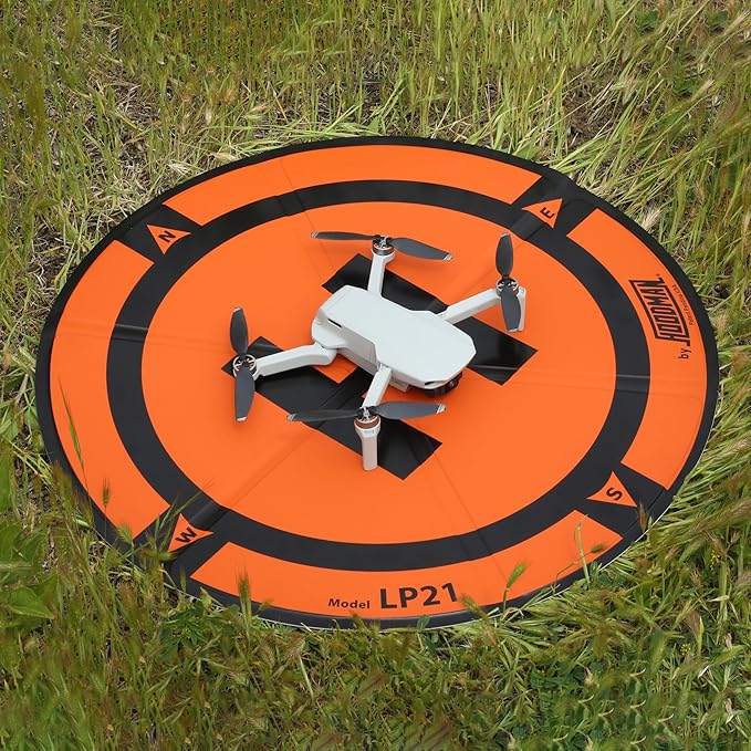 Hoodman Weighted Trifold UAV Drone Landing Pad LP21 fits Mini 4 Pro, mini 3 pro, mavic and spark. Durable, No Stakes Required, collapses to one sixth of deployed size