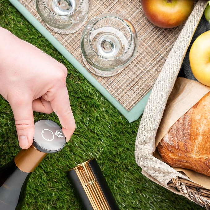 Levare - Electric Wine Bottle Opener, Rechargeable Automatic Cork Remover with USB Charging Base and Foil Cutter, Lithium Battery Powered, Ideal Gift for Wine Enthusiasts, Housewarmings, and Weddings